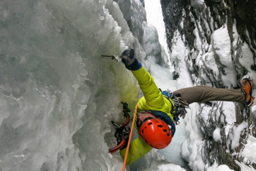 Guide for Bird Brain Boulevard ice climb